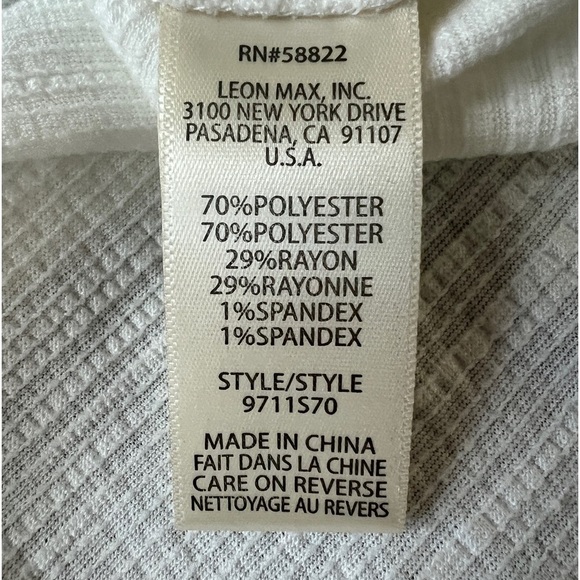 Max Studio Women’s Ruffle Shirt Sleeve Knit Top Blouse. White size small - Picture 11 of 12